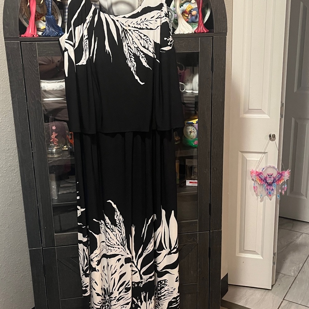 Signature by Robbie Bee Floral Print Dress.